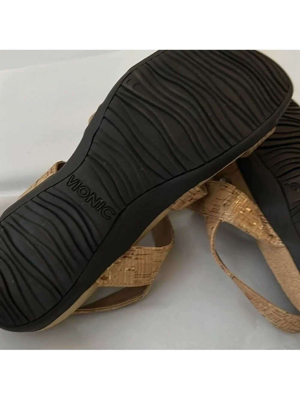 Vionic Amber Sandal with Adjustable Straps
